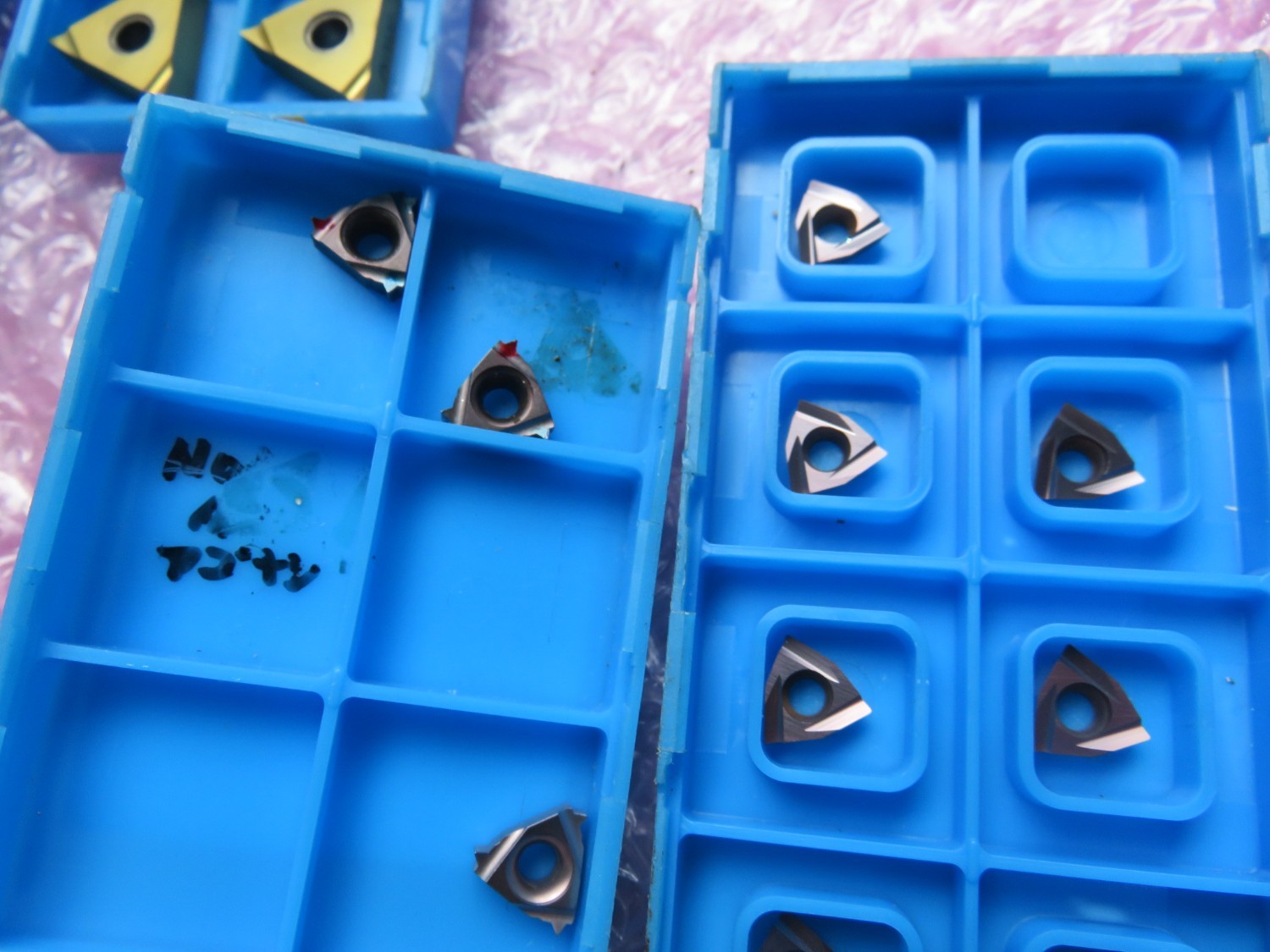 中古インサート（チップ） チップ 4個 京セラ