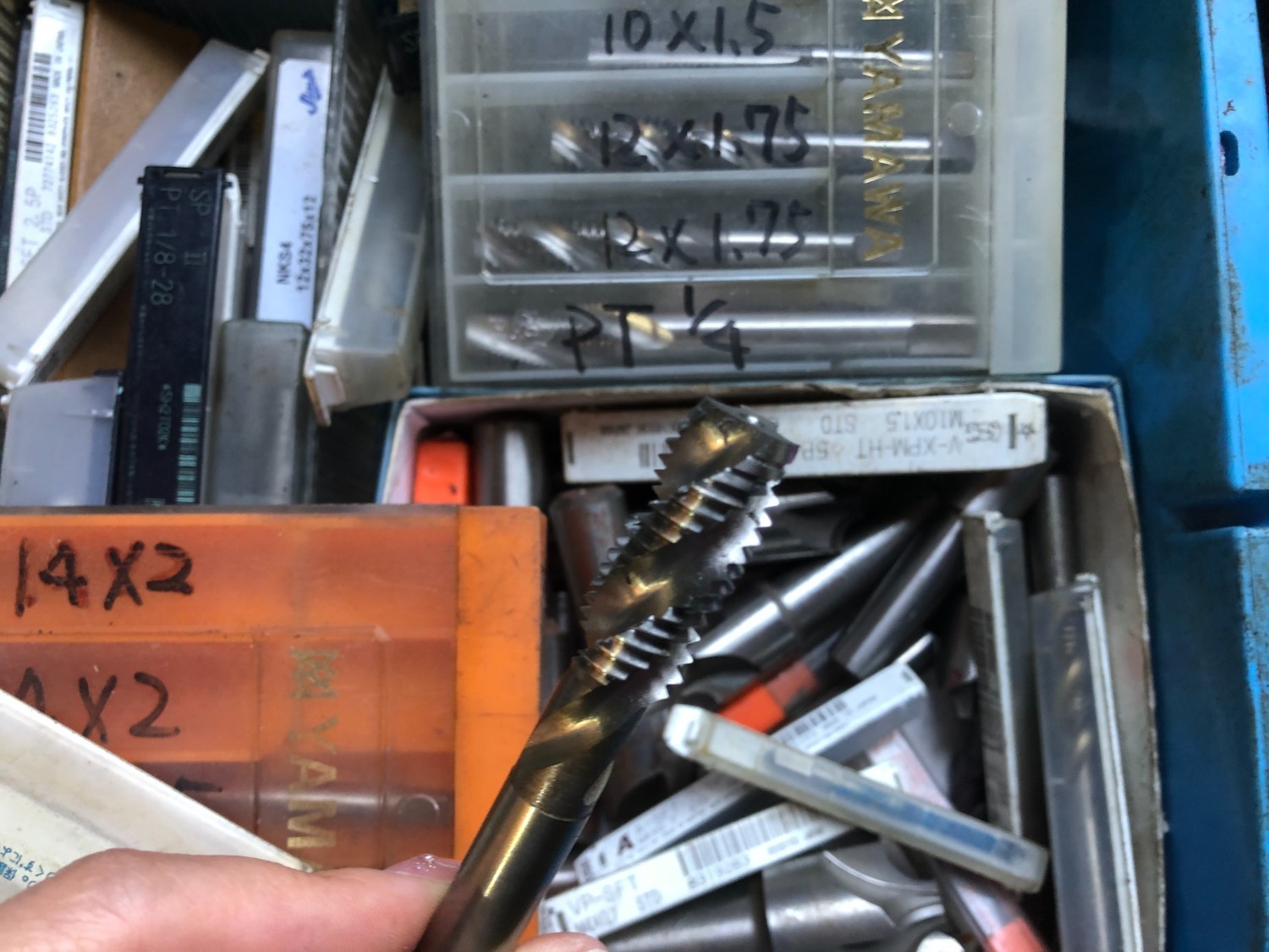 中古お買い得品・1山販売等 様々なメーカーやサイズがあります。 様々なメーカーやサイズがあります。