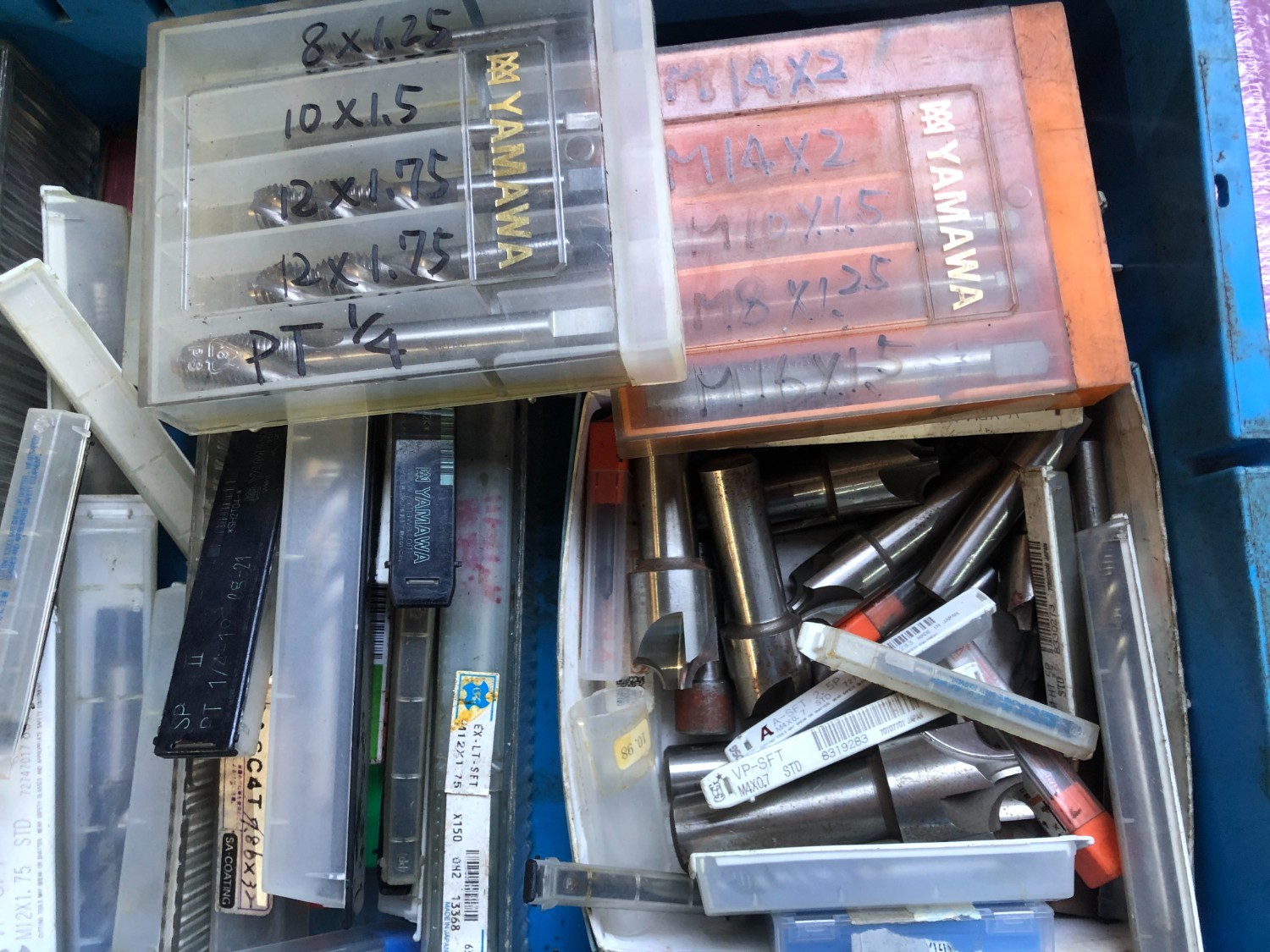 中古お買い得品・1山販売等 様々なメーカーやサイズがあります。 様々なメーカーやサイズがあります。