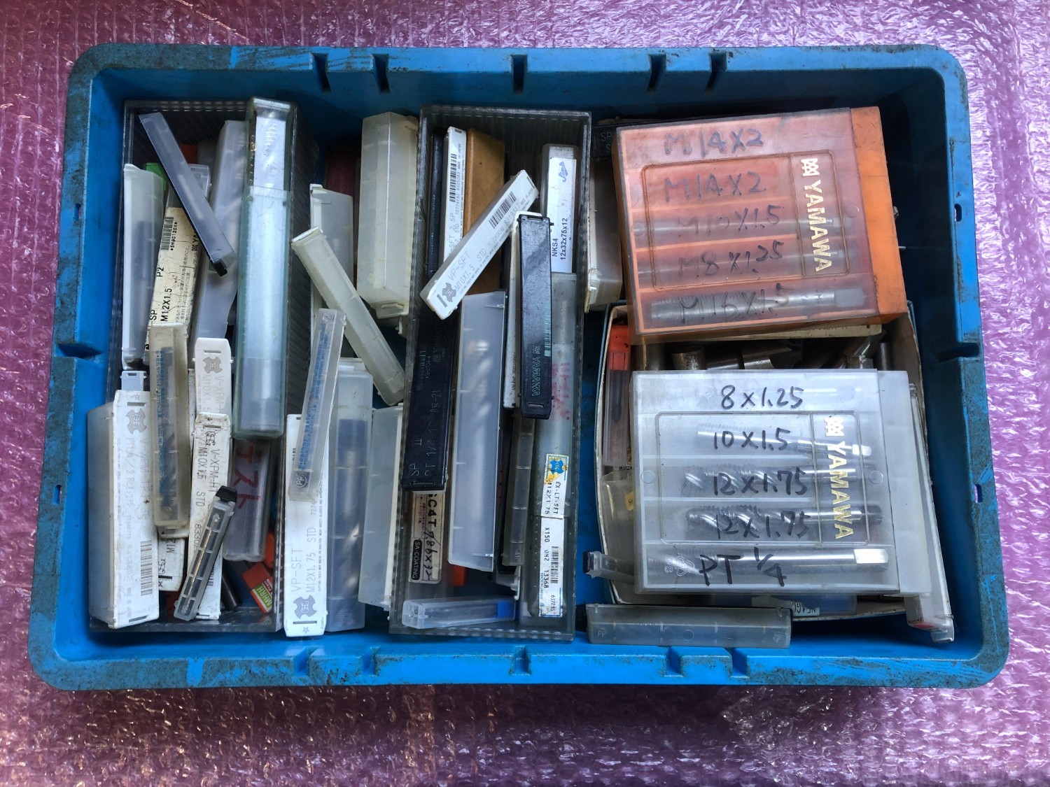 中古お買い得品・1山販売等 様々なメーカーやサイズがあります。 様々なメーカーやサイズがあります。