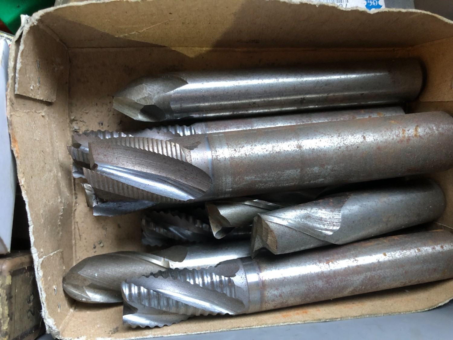 中古お買い得品・1山販売等 様々なメーカーやサイズがあります。 様々なメーカーやサイズがあります。