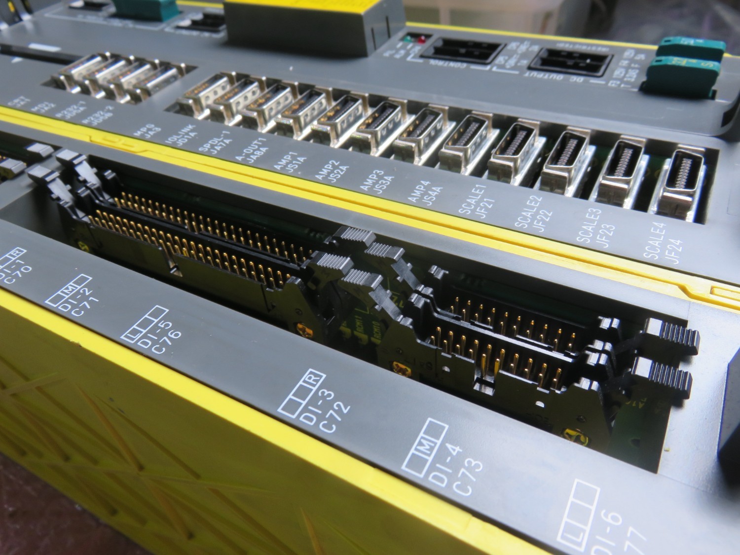 中古その他 【サーボアンプ】A02B-0216-B505 ファナック