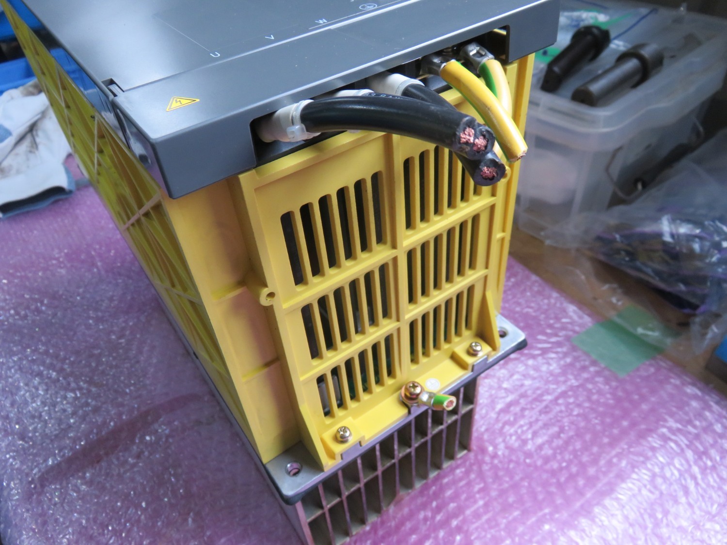 中古その他 【サーボアンプ　】A06B-6088-H215＃H500＃EM ファナック