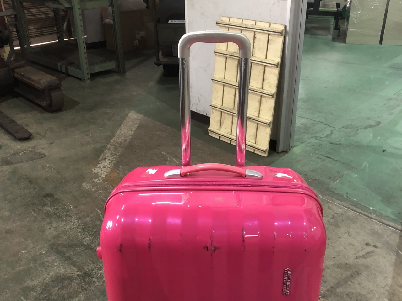 中古お買い得品・1山販売等 【スーツケース】460x250x710(mm) アメリカンツーリスター