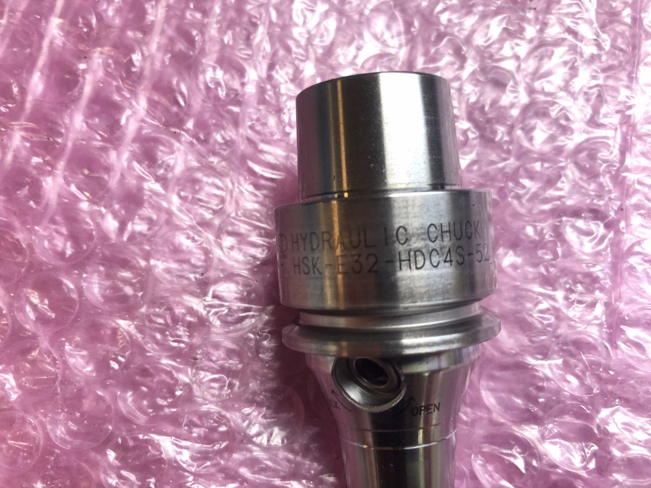 中古その他チャック・関連品等 【ハイドロチャック】HSK-E32-HDC4S-52 大昭和精機 BIG