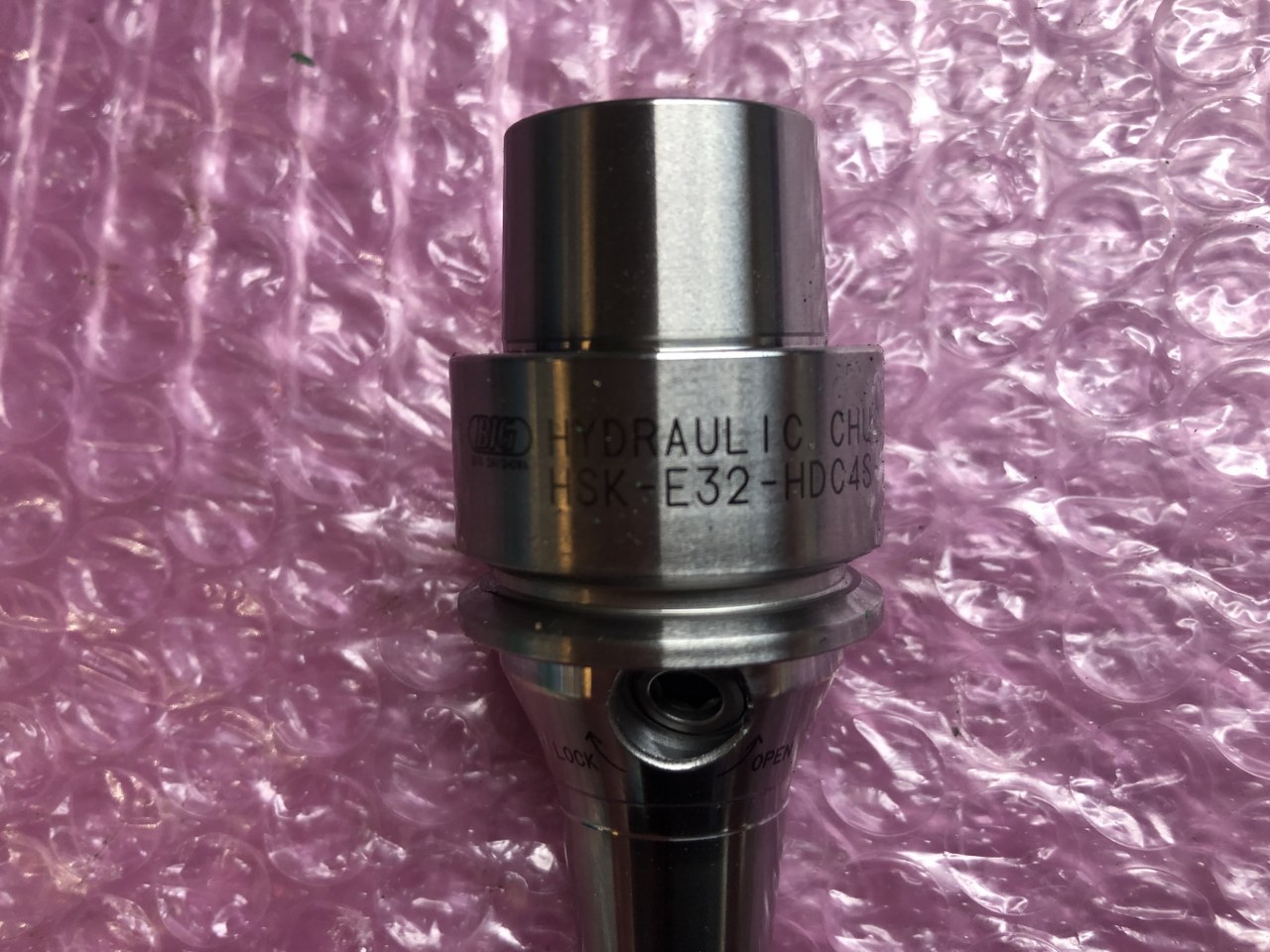 中古その他チャック・関連品等 【ハイドロチャック】HSK-E32-HDC4S-52 大昭和精機 BIG
