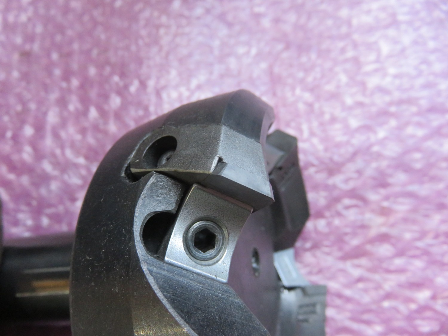中古その他 【フェイスミルカッター】EMD4403RI-S32 不明