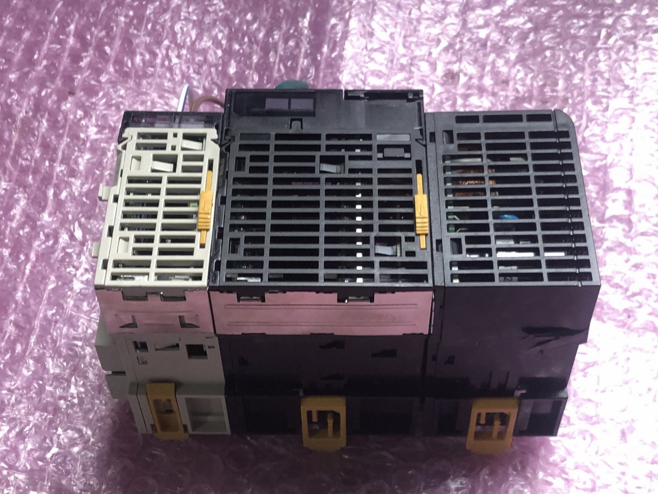 中古お買い得品・1山販売等 【CPUユニット】SYSMAC CJ2M CPU33 オムロン