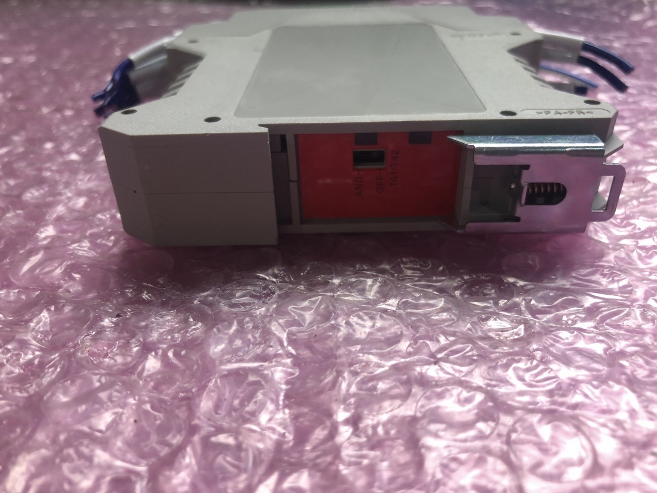 中古お買い得品・1山販売等 【非接触式ドアスイッチコントローラ】G9SX-NS202-RT オムロン