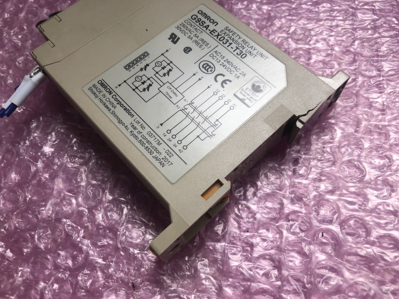 中古お買い得品・1山販売等 【セーフティ・リレーユニット】G9SA-EX031-T30 オムロン