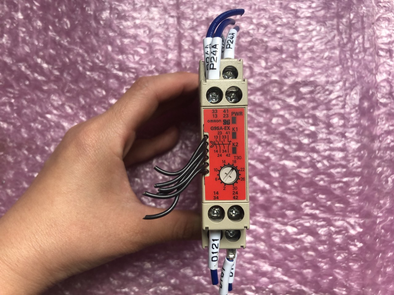 中古お買い得品・1山販売等 【セーフティ・リレーユニット】G9SA-EX031-T30 オムロン