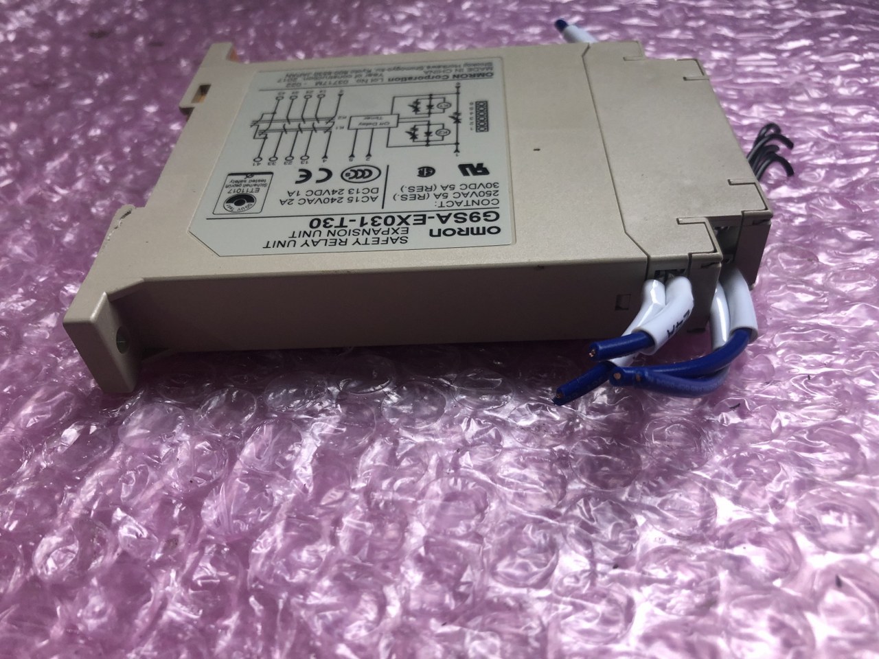 中古お買い得品・1山販売等 【セーフティ・リレーユニット】G9SA-EX031-T30 オムロン