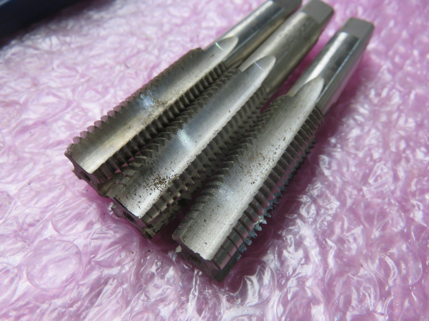 中古タップ 【ハンドタップ】M20x2.5,M16x2 オーエスジー