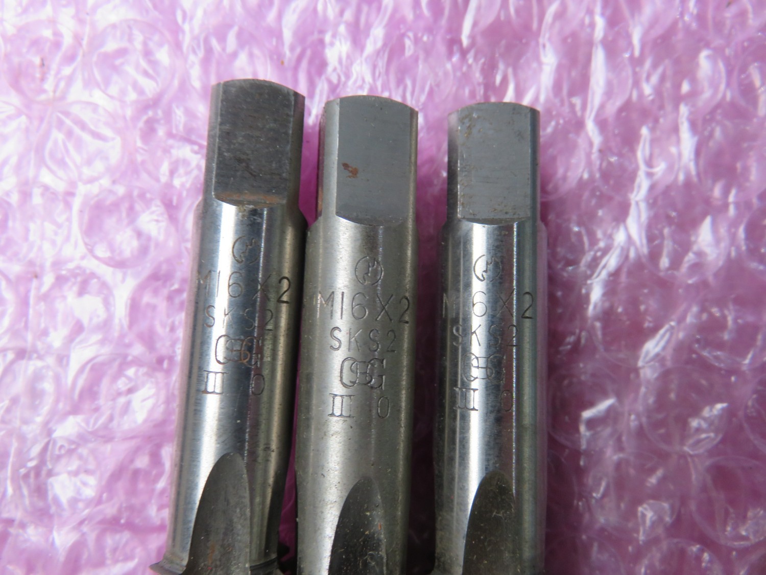 中古タップ 【ハンドタップ】M20x2.5,M16x2 オーエスジー