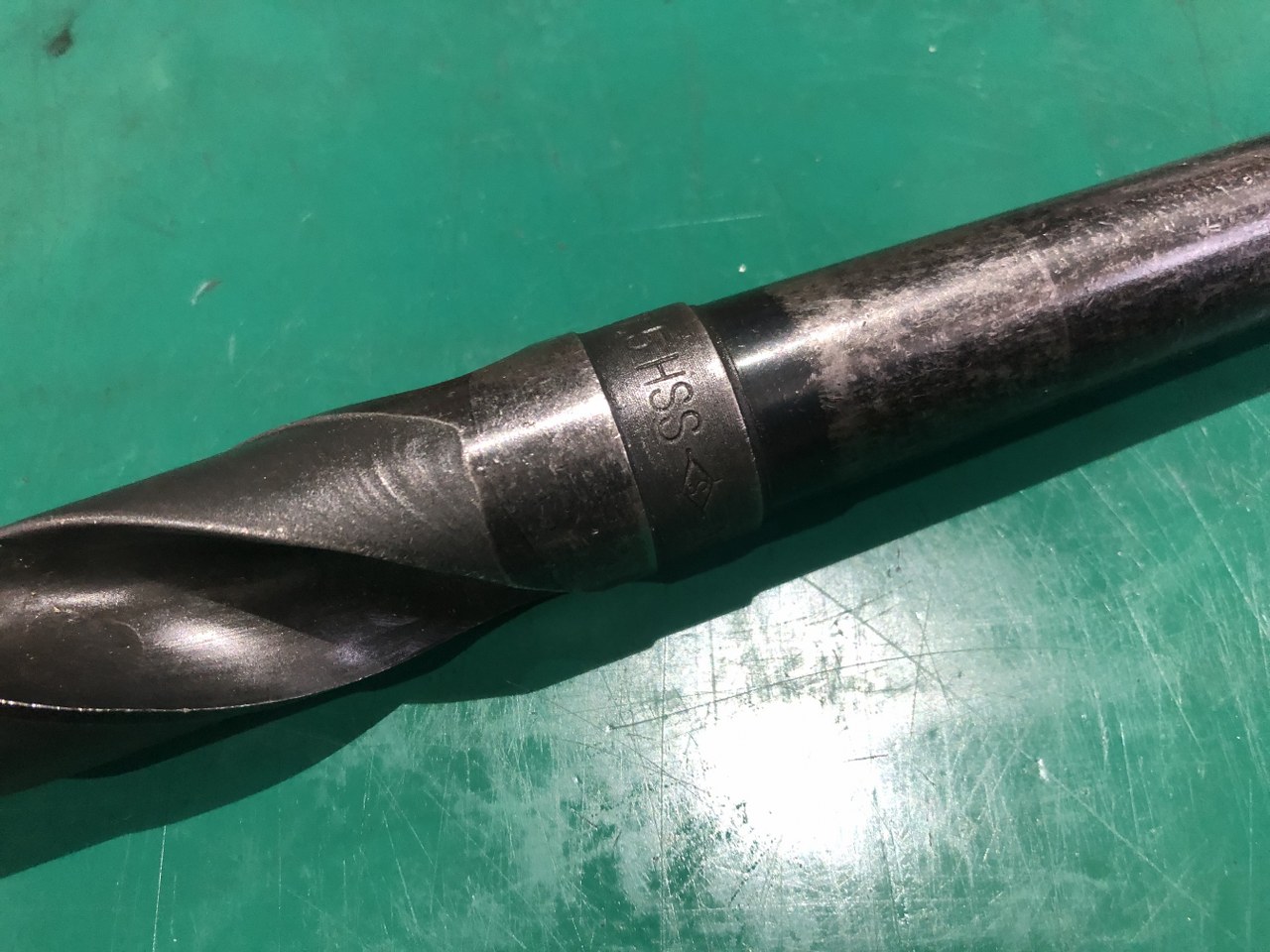 中古テーパ―シャンクドリル 【テーパーシャンクドリル】HSSシリーズφ27 不明