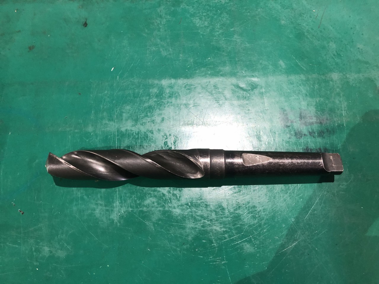 中古テーパ―シャンクドリル 【テーパーシャンクドリル】HSSシリーズφ27 不明