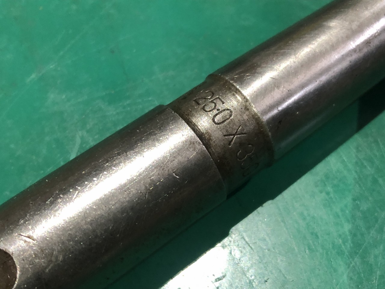 中古テーパ―シャンクドリル 【テーパーシャンクドリル】L265　φ25 不二越 Nachi