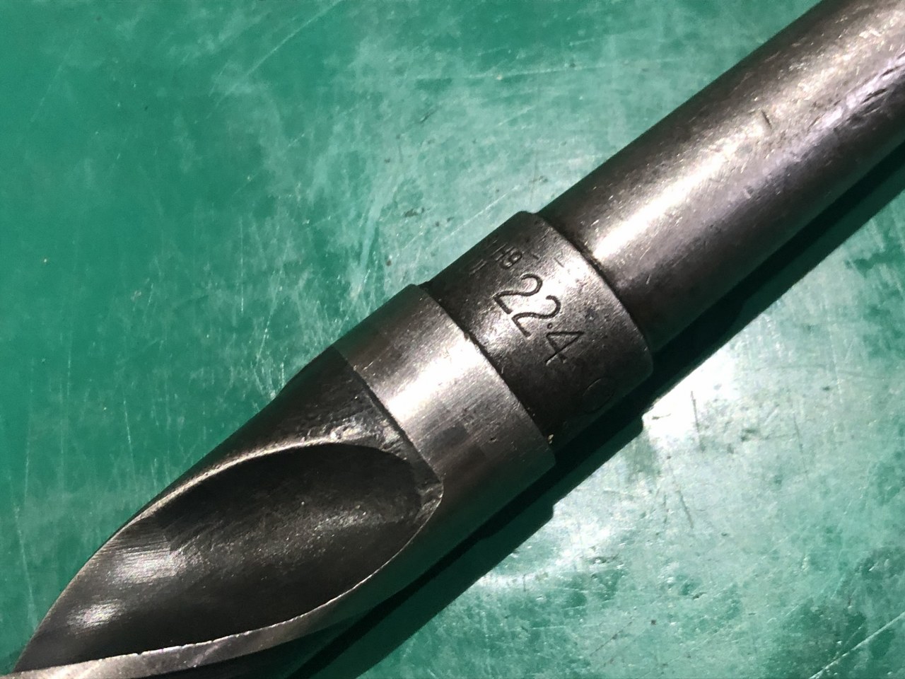 中古テーパ―シャンクドリル 【テーパーシャンクドリル】L260　φ22.4 不二越 Nachi