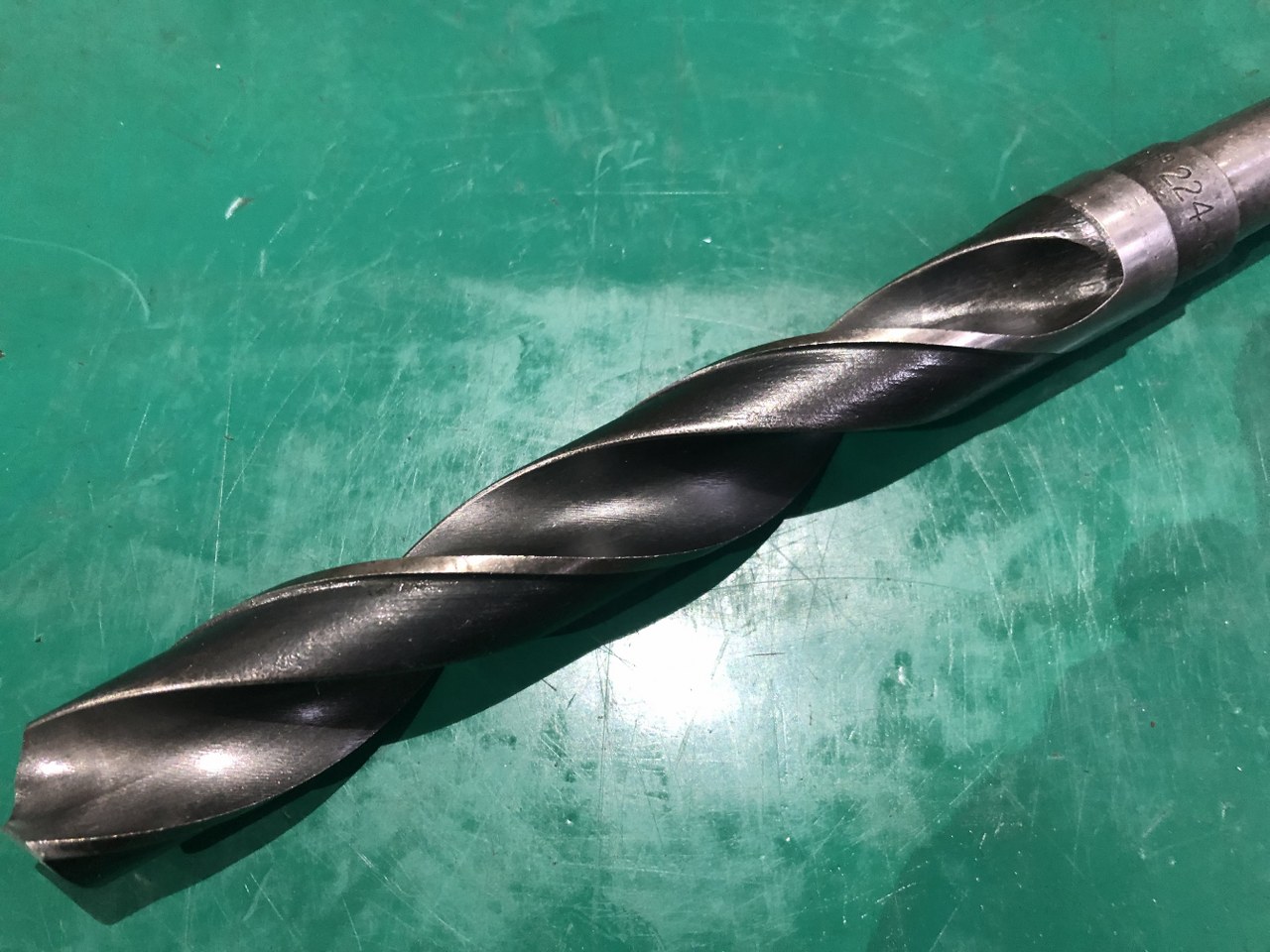 中古テーパ―シャンクドリル 【テーパーシャンクドリル】L260　φ22.4 不二越 Nachi