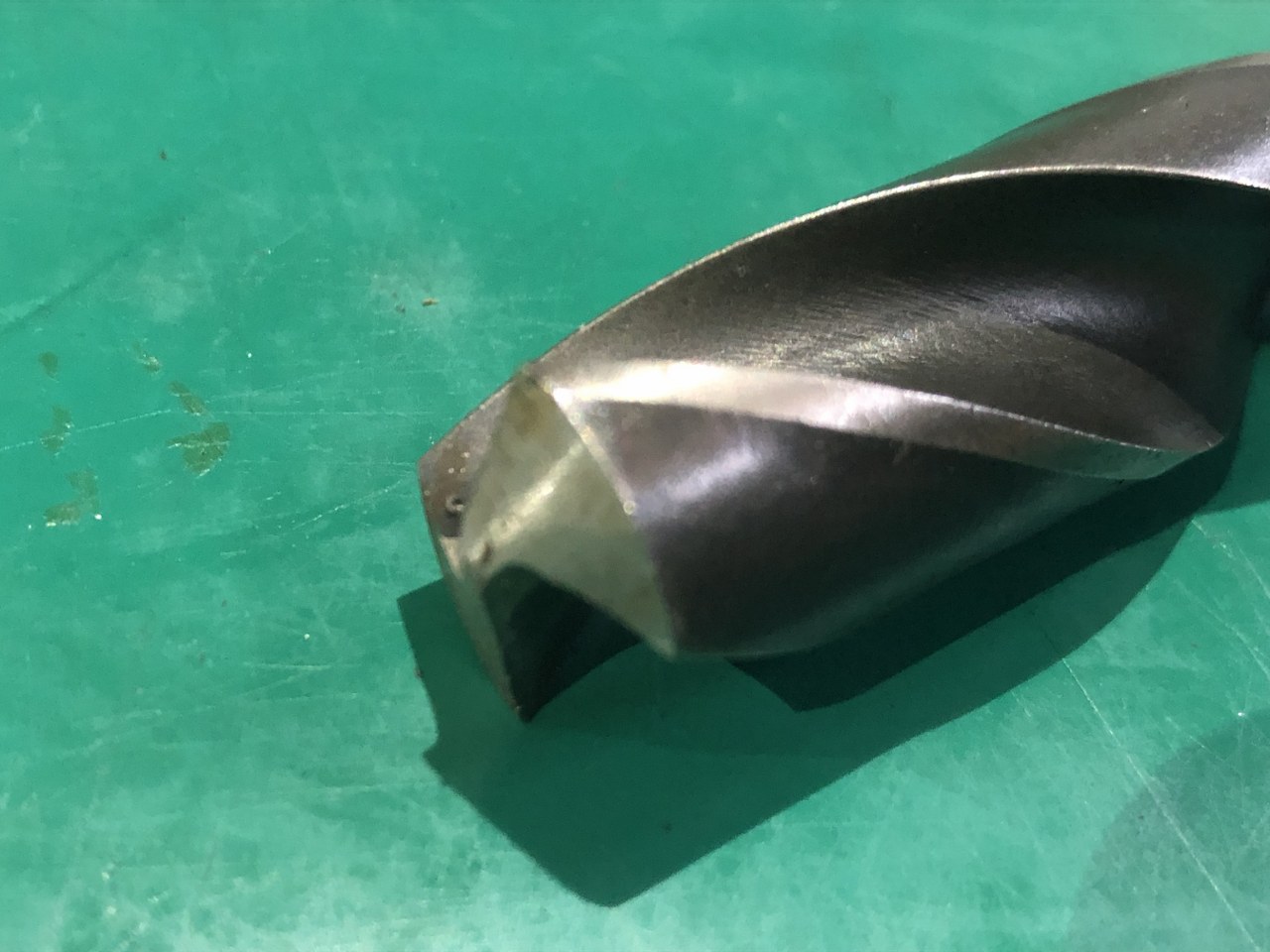 中古テーパ―シャンクドリル 【テーパーシャンクドリル】L220　φ18.5 不明