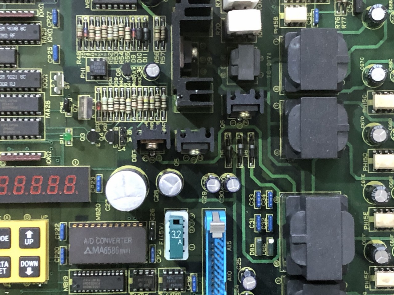 中古お買い得品・1山販売等 【ACスピンドルサーボアンプユニット】A06B-6063-H208＃H510 ファナック/FANUC