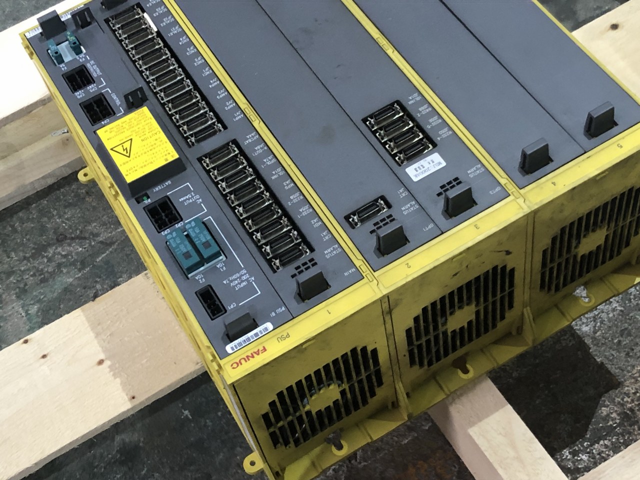 中古お買い得品・1山販売等 【サーボアンプ】A02B-0120-B503 ファナック/FANUC