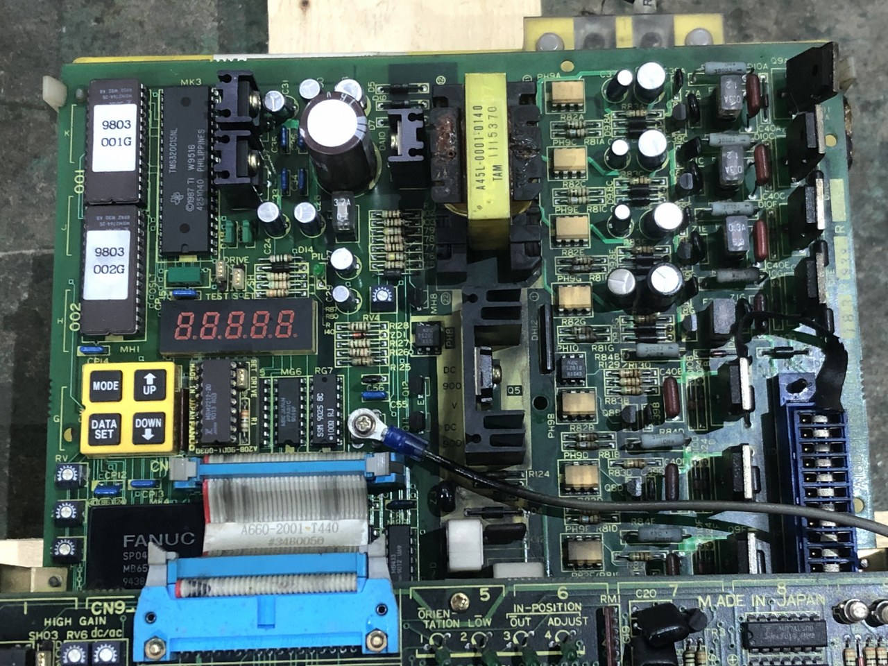 中古お買い得品・1山販売等 【サーボアンプ】A06B-6059-H003 ファナック/FANUC
