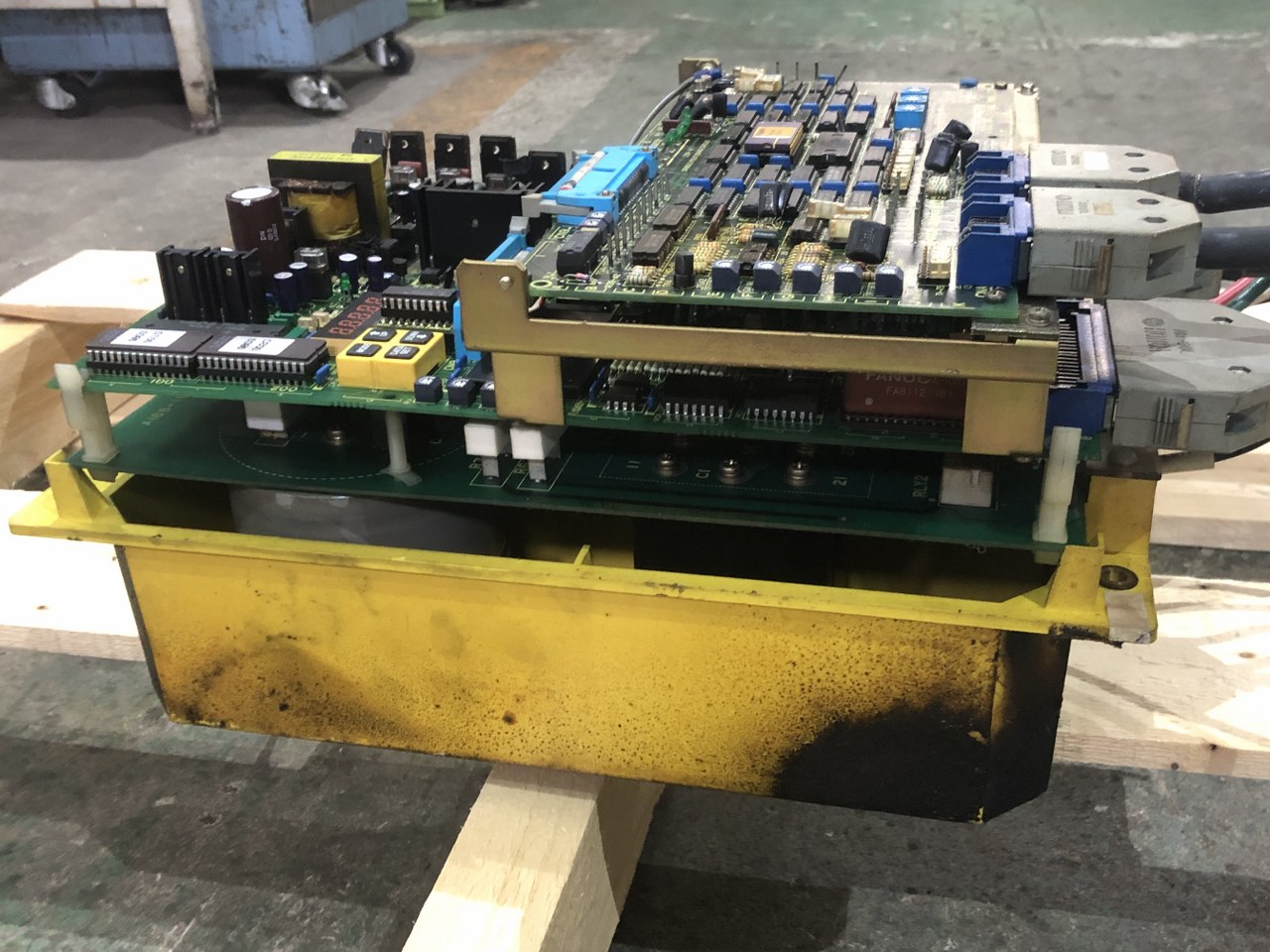 中古お買い得品・1山販売等 【サーボアンプ】A06B-6059-H003 ファナック/FANUC