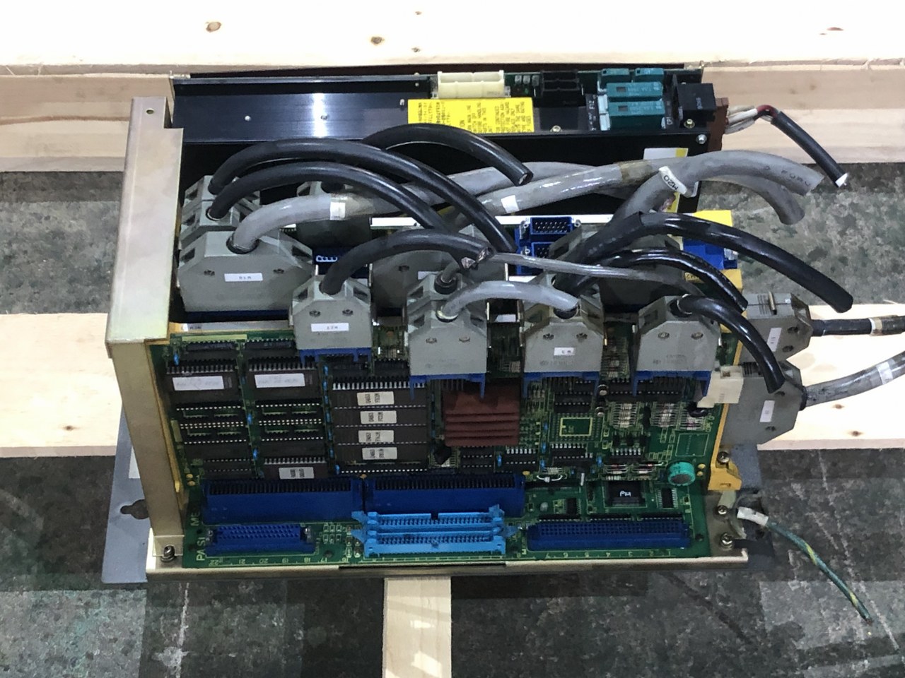 中古お買い得品・1山販売等 【システムコントローラー】A02B-0098-B511 ファナック/FANUC