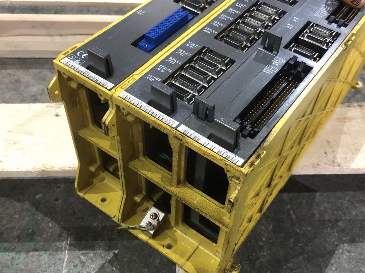 中古お買い得品・1山販売等 【サーボアンプ】A02B-0218-B505 ファナック/FANUC
