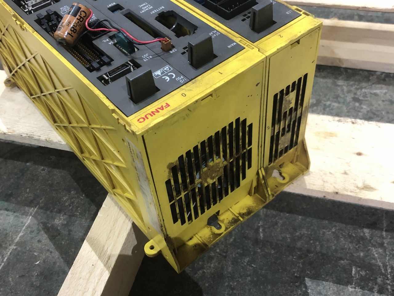中古お買い得品・1山販売等 【サーボアンプ】A02B-0218-B505 ファナック/FANUC