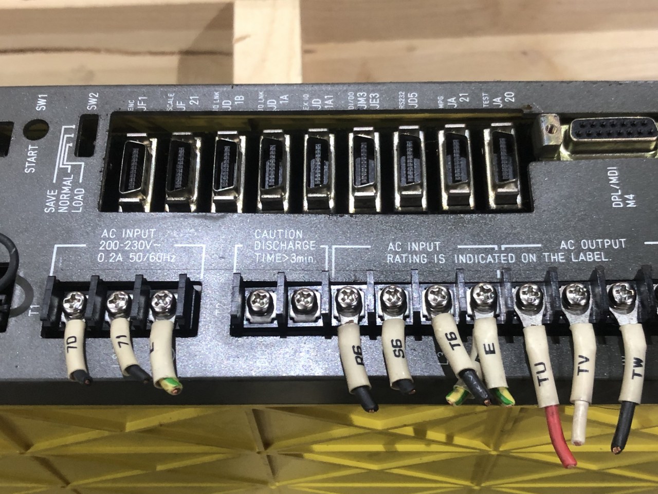 中古お買い得品・1山販売等 【サーボアンプ】A02B-0168-B012 ファナック/FANUC