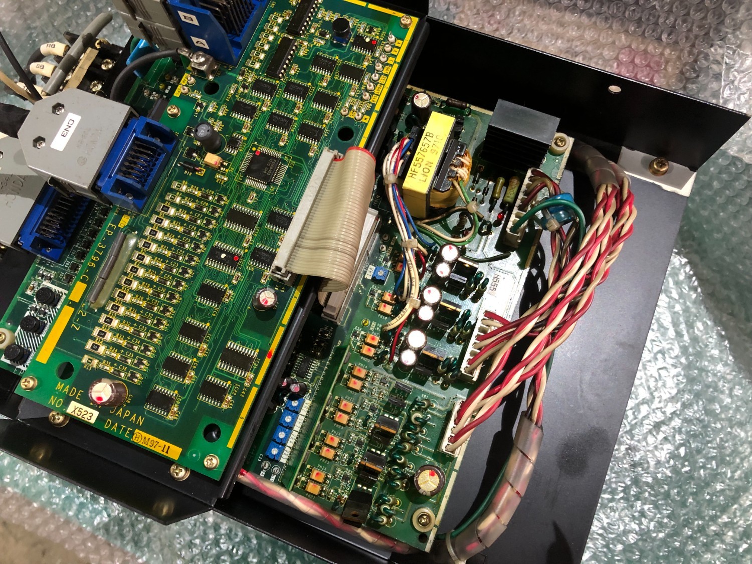 中古その他 【サーボドライブ】FRN011M3-21 富士電機/ FUJI ELECTIC