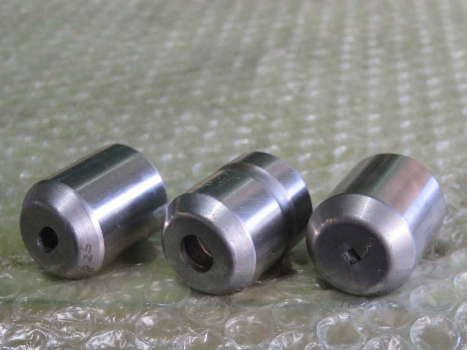中古Goods for Turret punch press [タレパン金型(ダイ)]3個セット（3.20ｘ3.20,9.20,5.25ｘ8.25） アマダ/AMADA