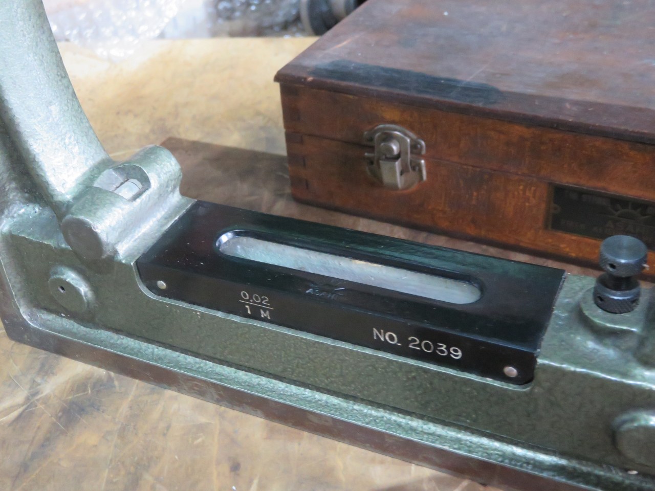 中古その他測定工具・基準器・試験機 [角型精密水準器]250ｘ0.02 理研計器製作所