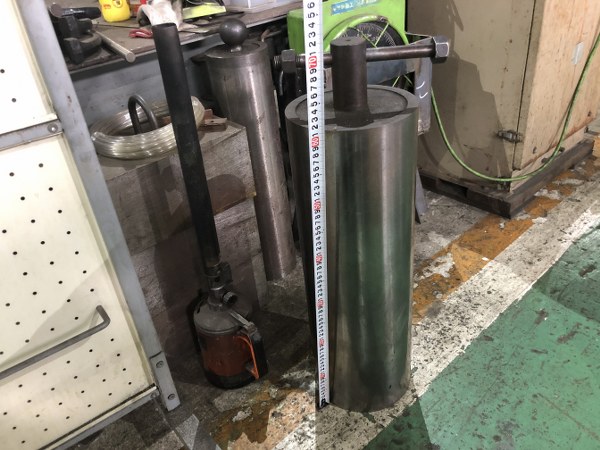 中古その他測定工具・基準器・試験機 【サポートベース】HMC用 不明