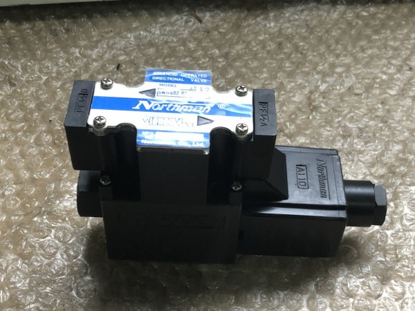 中古お買い得品・1山販売等 【電磁弁】SWH-G02-B2-A110-10 NORTHMAN
