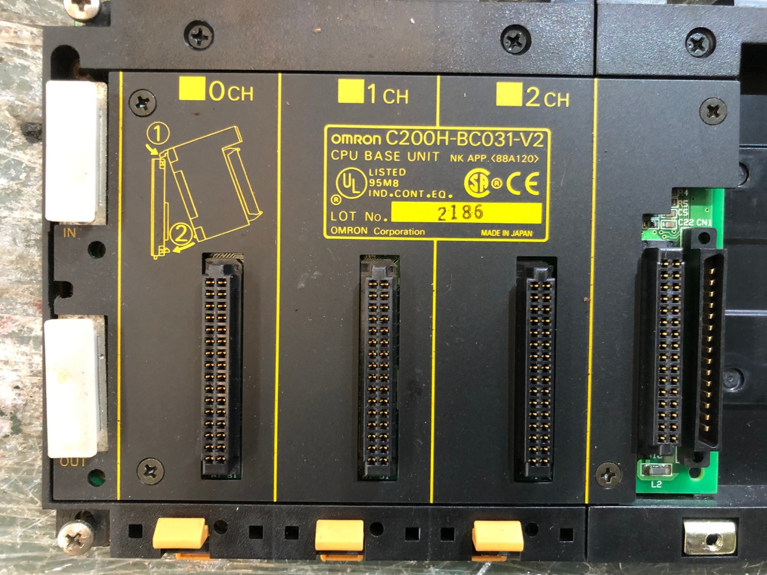 中古その他 [ベースユニット（1セット2個)] C200H-BC031-V2 オムロン