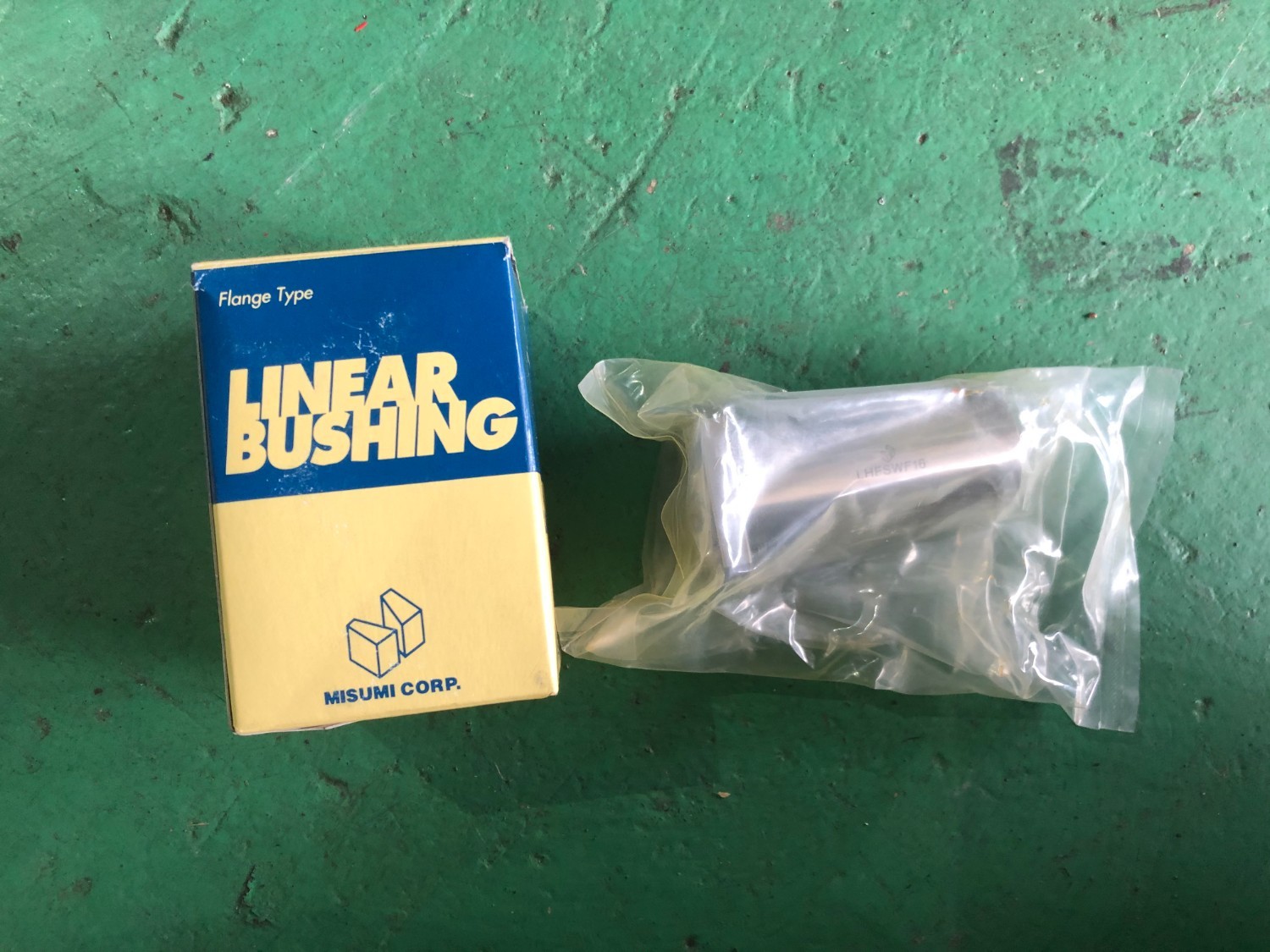 中古その他 [リニアブッシング LINEAR BUSHING] LHFSWF16 MISUMI