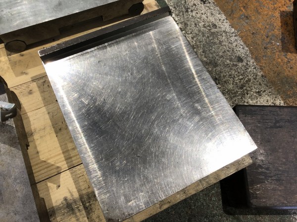 中古その他測定工具・基準器・試験機 【サインテーブル】本体サイズ240ｘ200ｘ48 不明
