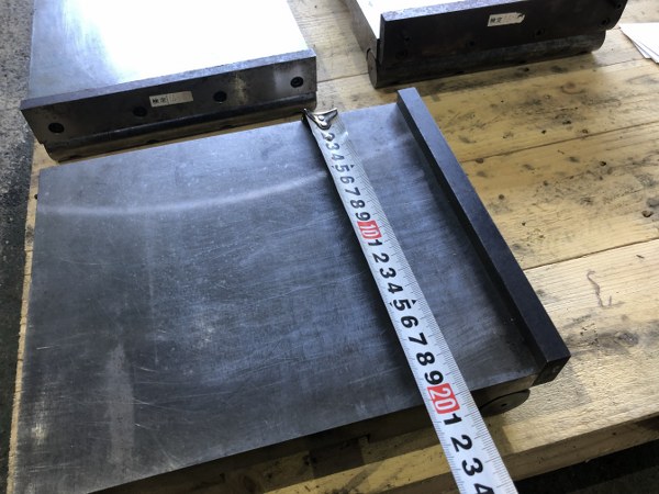 中古その他測定工具・基準器・試験機 [サインテーブル]本体サイズ：240x200x48ｍｍ 不明