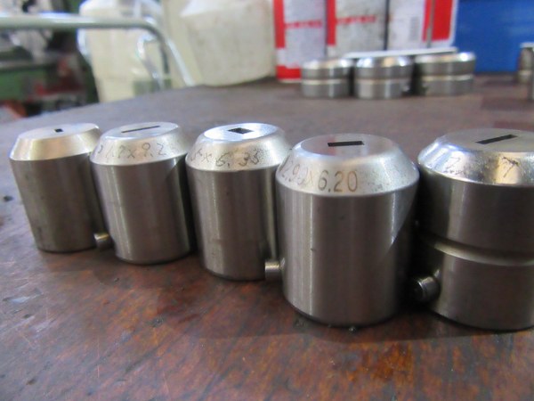 中古Die 「タレパン金型（ダイ）」1セット5個 様々