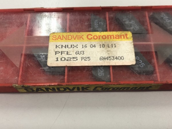 中古インサート（チップ） 【チップ】KNUX 16 04 10 L11 サンドビック/Sandvik