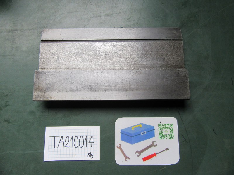 中古ベンダー用品 [ベンダー金型]幅133mm 不明