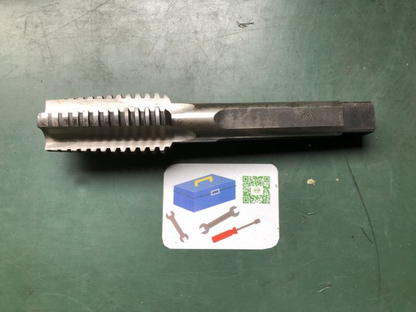 中古タップ 【タップ】40ｘ6.0 NTK