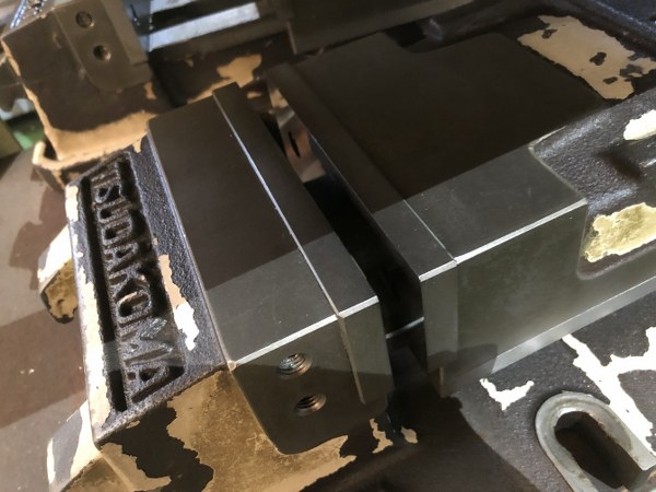 中古Hydraulic vise [油圧バイス]口幅150mm 津田駒/TSUDAKOMA