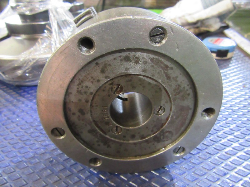 中古Scroll chuck 【3爪チャック（スクロールチャック）】4”チャック/φ110 Unknown