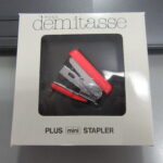 プラス 世界最小 ミニ ホッチキス デミタス 30-200 / PLUS PLUS Mini Stapler Demitasse 30-200 TM220120