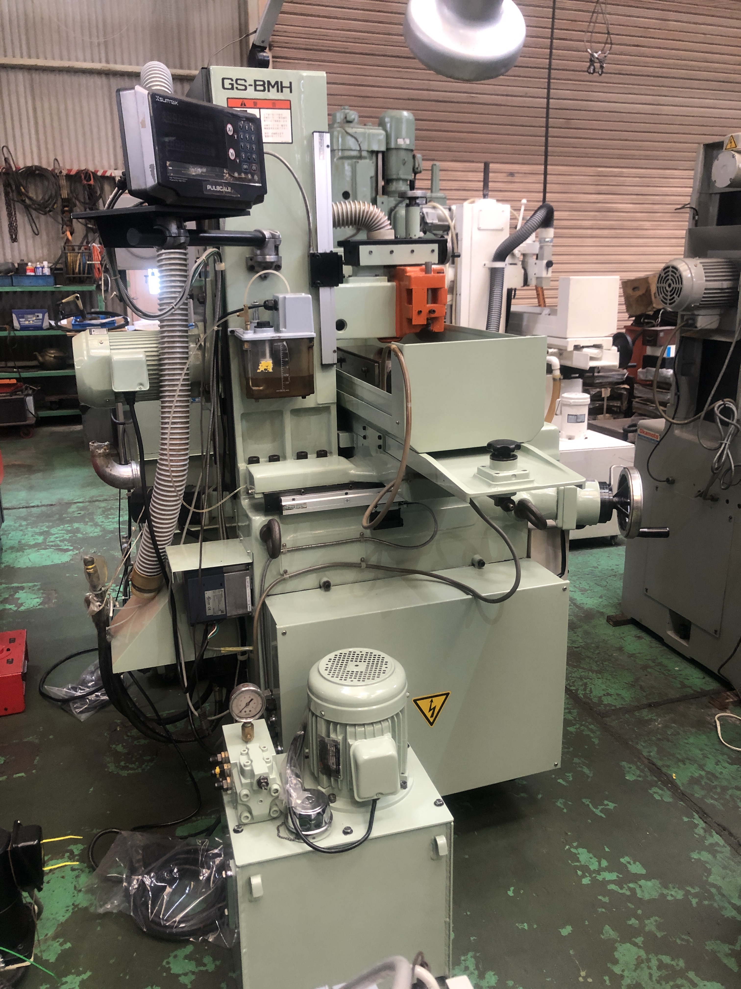 Kuroda Precision Industries KKS GS-BMH Surface Grinder (2005) Side View