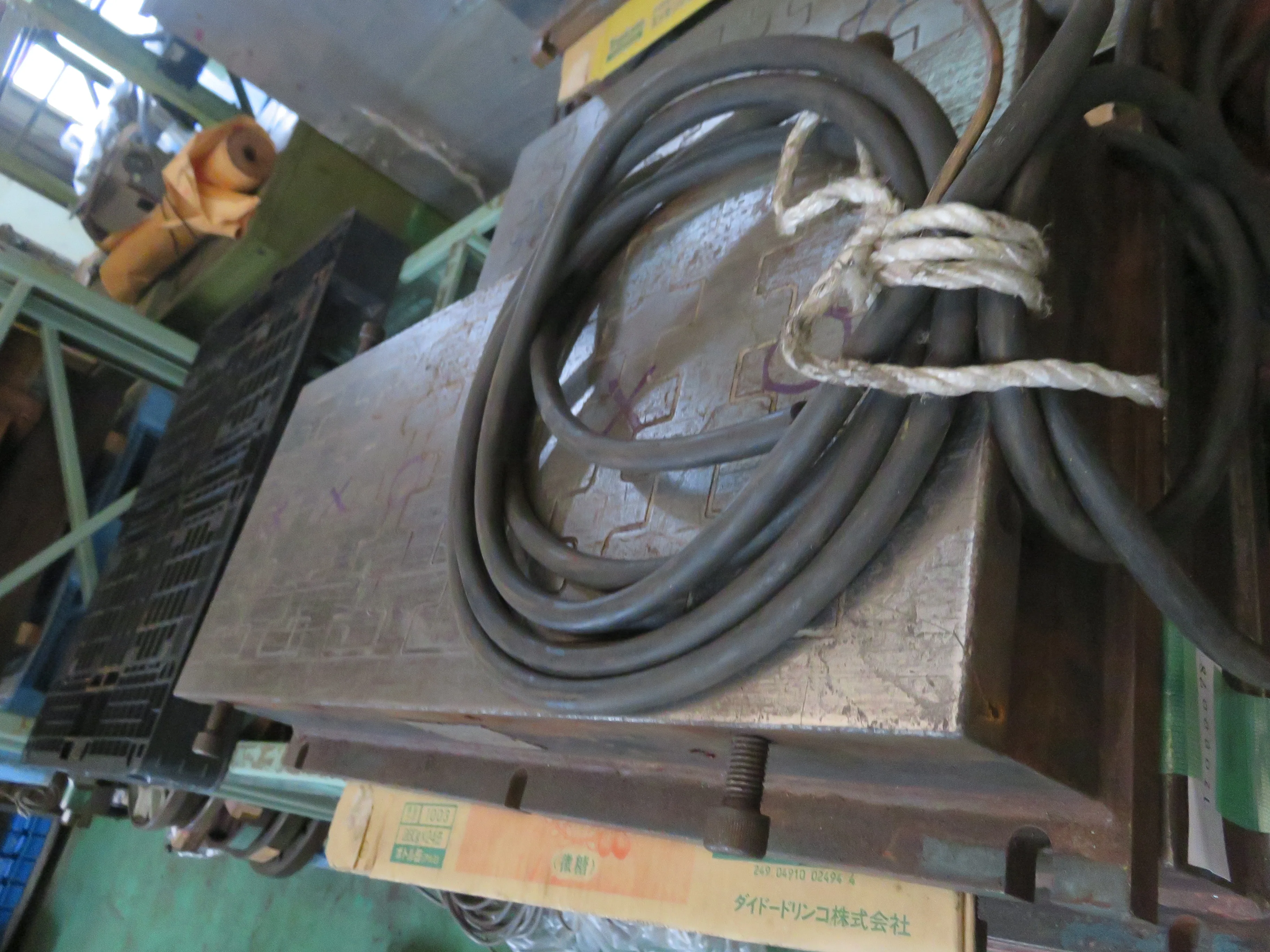 フジ磁工 マグネットチャック SFA250x600T2 / FUJI JIKOH Electromagnetic Chuck SFA250x600T2